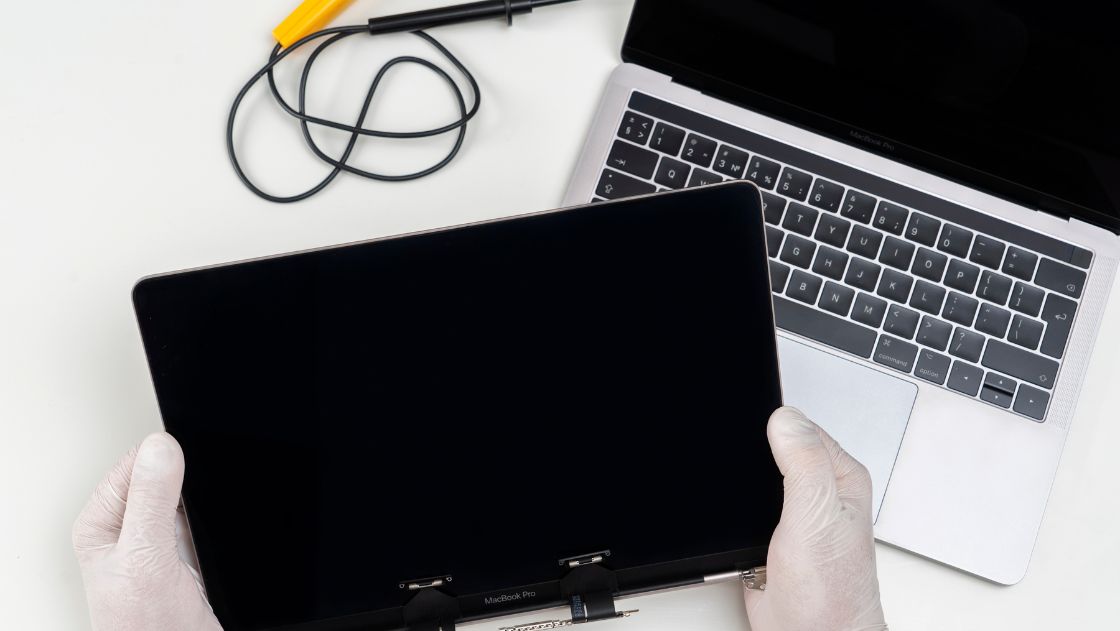 Macbookを修理する
